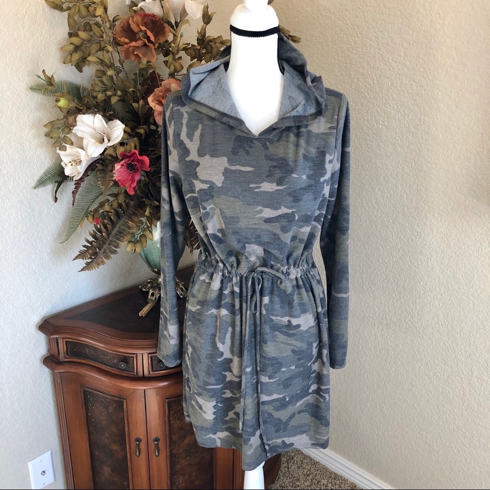 Discreet Hooded Camouflage Tie Waist Dress